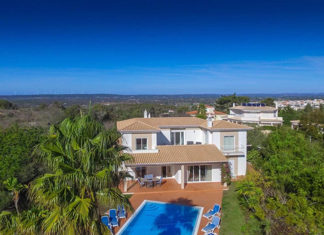 Villa Montanha, Luxury Coastal Villa, With Swimming Pool, Loungers And Alfresco Dining, 10 Min Walk To The Beautiful Praia Da Luz Beach, Shops, Bars And Restaurants! מראה חיצוני תמונה